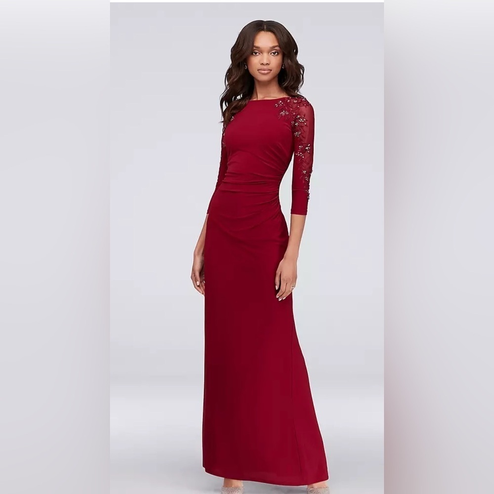 CACHET 3/4-Sleeve Boatneck Sheath dark red Gown with Sequins/size 8 quiet luxury